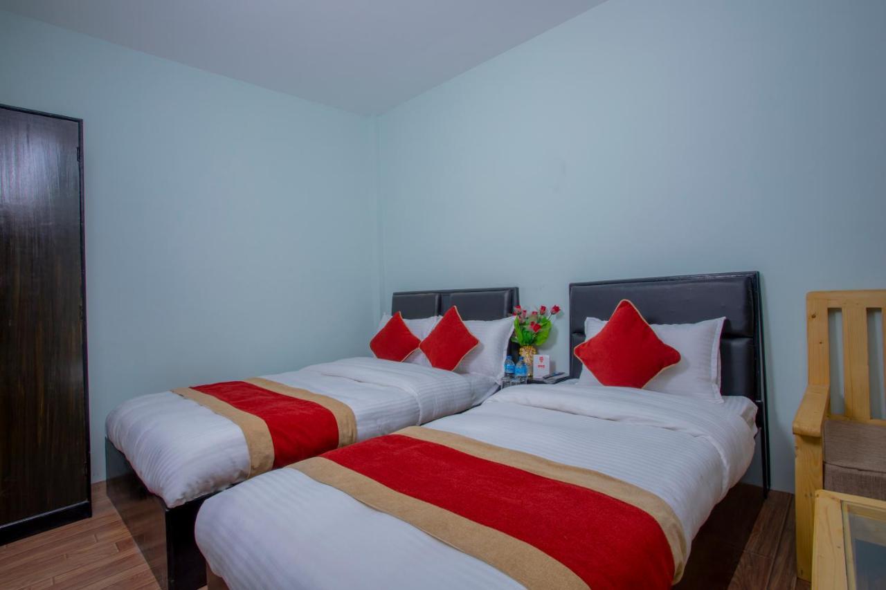 Oyo 260 Hotel Cultural Inn Катманду Экстерьер фото